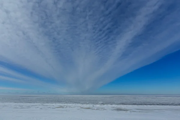 Winter Schnee Meer Küste Ostsee Lettland saulkrasti lizenzfreie Stockbilder