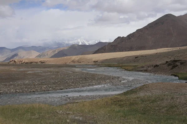 Pamir regio Centraal-Azië van Russische Federatie berglandschappen — Stockfoto