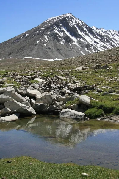 Pamir Rusya Orta Asya dağ manzaraları — Stok fotoğraf