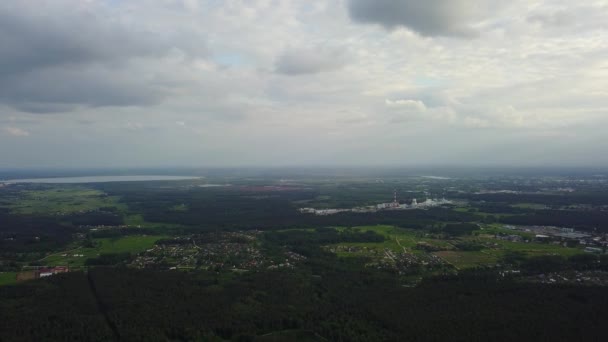 Bovenaanzicht 4k Uhd video avond schemering zonsondergang luchtfoto van platteland, drone — Stockvideo