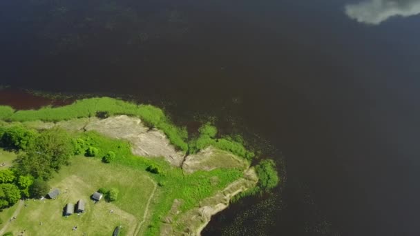 里加湖空中无人机顶视图 4 k 到视频拉脱维亚 Brivdabas Muzejs — 图库视频影像