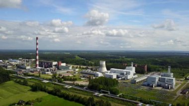 Riga Tec -2 elektrik santrali dron üstten görünüm 4 k Uhd video havadan görünümü