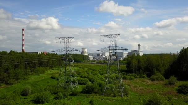 Vedere aeriană a cablurilor electrice stâlp dronă vedere de sus 4K UHD video — Videoclip de stoc