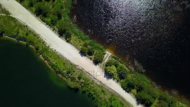 Sauriesi 湖空中ドローン トップ表示 4 k Uhd ビデオ ラトビア — ストック動画