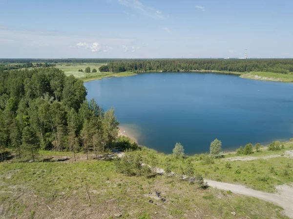Sauriesi 湖空中无人机顶视图拉脱维亚 — 图库照片