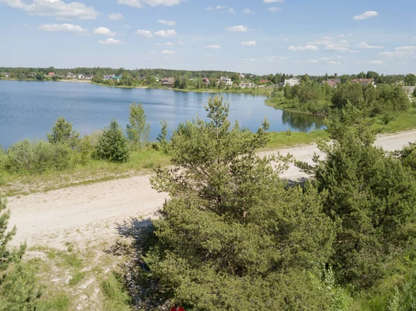 Sauriesi Gölü hava dron üstten görünüm Letonya