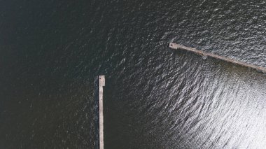 Kırsal dron üstten görünüm Roja Letonya Hava görünümünü liman