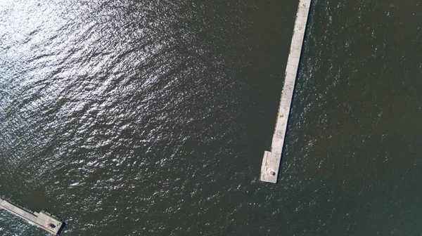 Haven Roja Letland luchtfoto van platteland drone bovenaanzicht — Stockfoto