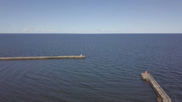 Гавань Роя Латвия Вид с воздуха с беспилотника сверху — стоковое фото