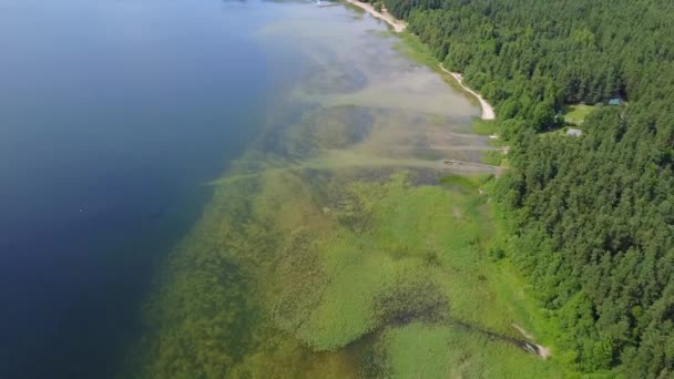 Lago Plateliai Lituania Reserva Nacional del Agua Avión aéreo vista superior 4K UHD video — Vídeos de Stock