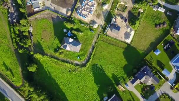 Luchtfoto van het platteland, drone bovenaanzicht 4k Uhd video — Stockvideo