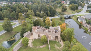 ancastle Dobele Letonya Hava dron üstten görünüm kalıntıları