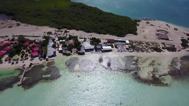 Bonaire ostrov Karibského moře na windsurfing laguny Sorobon letecké dron pohled shora 4k Uhd videa — Stock video