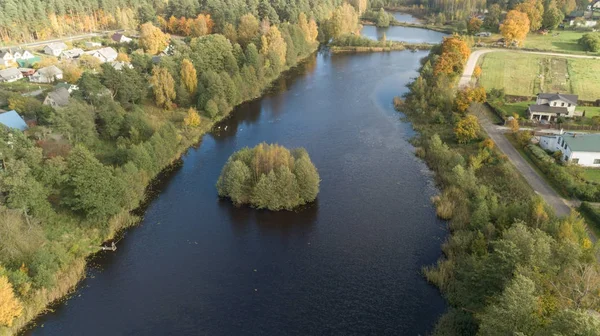 Ulbroka see aus der luftdrohne Draufsicht Lettland — Stockfoto