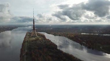 Riga Letonya Tv Kulesi Zakusala Avrupa en büyük hava dron Üstten Görünüm 