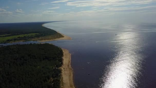 Ποταμό Gauja Λετονία Αγωγό Στη Βαλτική Θάλασσα Εναέριο Κηφήνα Κάτοψη — Αρχείο Βίντεο