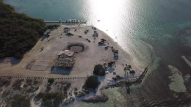 Bonaire Adası Karayip Denizi windsurf lagün Sorobon hava dron üstten görünüm 4k Uhd video 