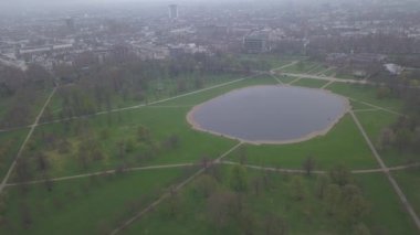 London Hyde Park İngiltere'de İngiltere dron üstten görünüm 4k Uhd video havadan görünümü