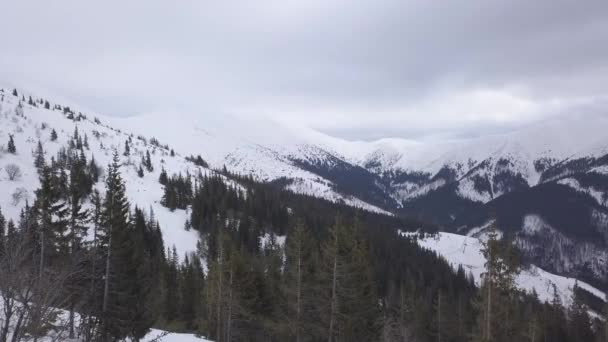 亚斯纳 马蒂奇滑雪胜地斯洛伐克山地空中无人机俯视图4K — 图库视频影像