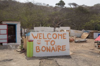 Karayiplerdeki sahil evi tropik Bonaire adası Karayipler denizi
