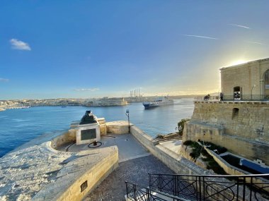 Valetta şehri Malta Capital manzara mimarisi seyahat resimleri