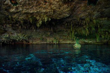 Cenote Dos Ojos