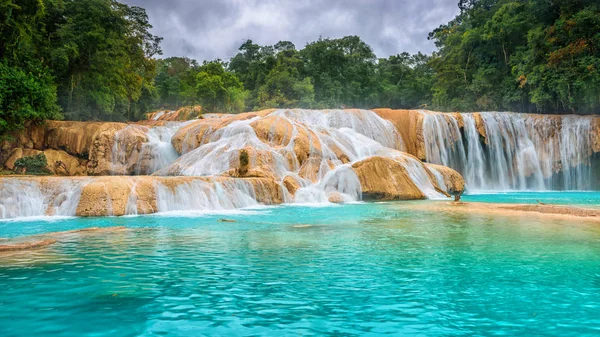 Cascate di Agua Azul. Agua Azul. Yucatan. Messico — Foto Stock