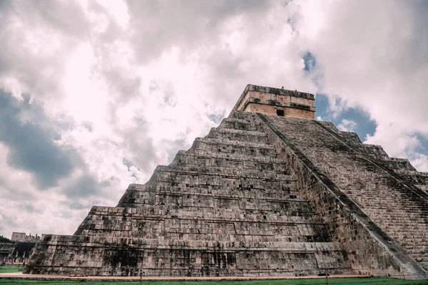 Руины Древней Цивилизации Майя Чичен Ице — стоковое фото