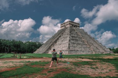 Chichen Itza 'daki antik Maya uygarlığının kalıntıları..