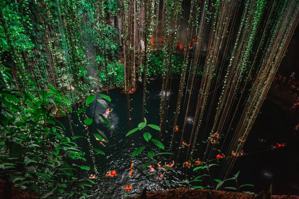 Cenote Ecoturistico Kil Kék Tiszta Vízzel Belső Nézet — Stock Fotó