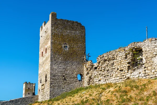 The Ruins of Genoese fortress in Feodosia, Crimea — Stock Photo, Image