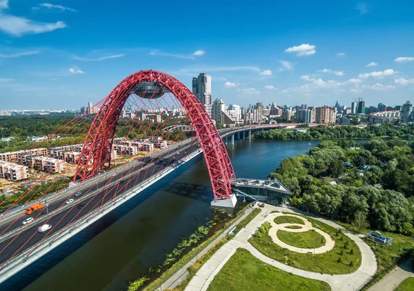 Vista aérea de Moscou com ponte Zhivopisny de estadia a cabo — Fotografia de Stock