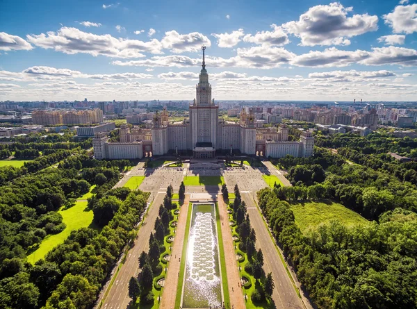 Пташиного польоту Московський державний університет, Москва — стокове фото