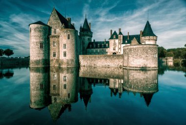 Sully-sur-Loire, Fransa chateau (kale)