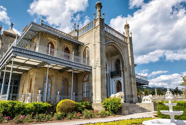 Vorontsov Palace in Crimea — Stock Photo, Image