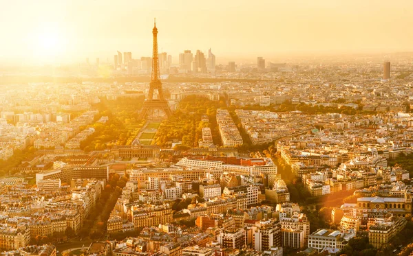 París con el horizonte de la torre Eiffel — Foto de Stock