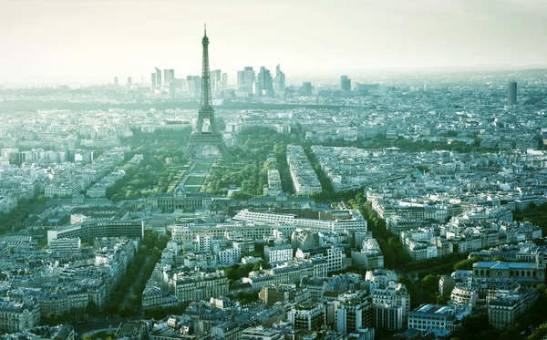 Aerial panoramic view of Paris with the Eiffel tower — Stock Photo, Image