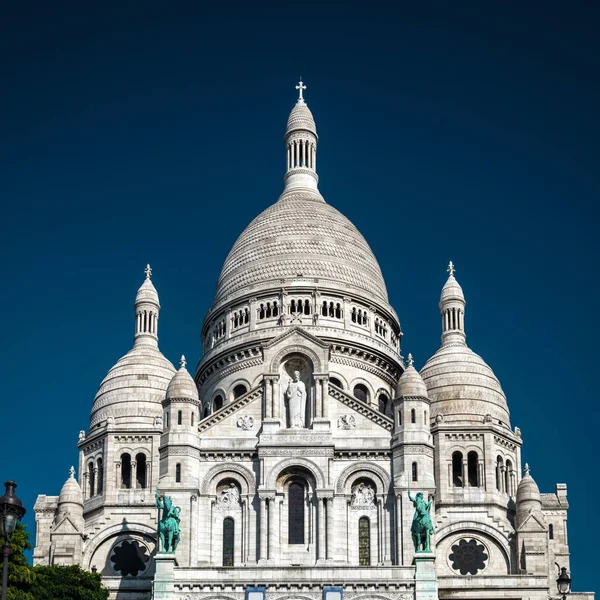 Paris'te İsa'nın Kutsal Kalp Bazilikası — Stok fotoğraf