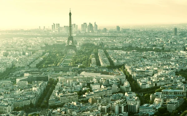Luchtfoto panoramisch uitzicht van Parijs met de Eiffeltoren — Stockfoto