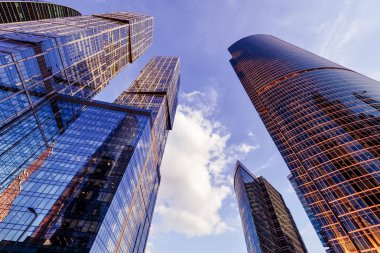 Moscow City gökdelenlerin düşük açılı görünüş