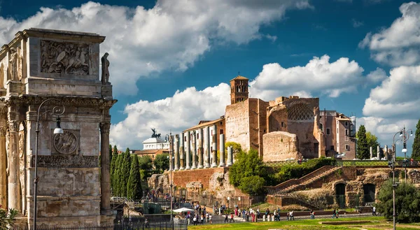 Vénusz templom a Forum Romanum, Róma — Stock Fotó