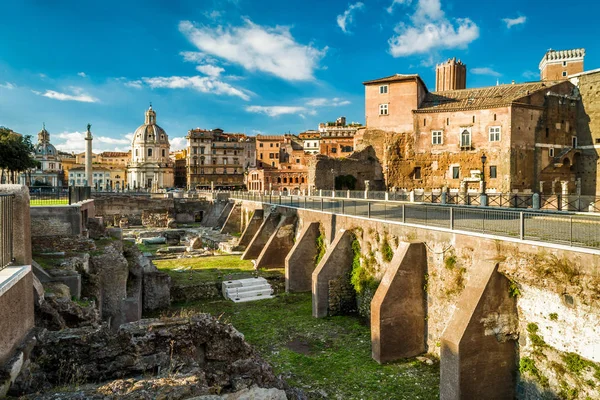 Foro de Augusto cerca del Foro Romano en Roma — Foto de Stock