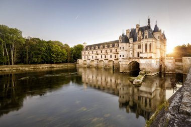 Kalesi Chateau de Chenonceau gün batımında, Fransa