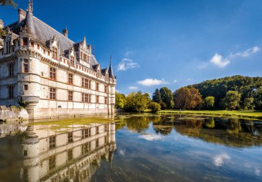 Castle chateau de Azay-le-Rideau, France