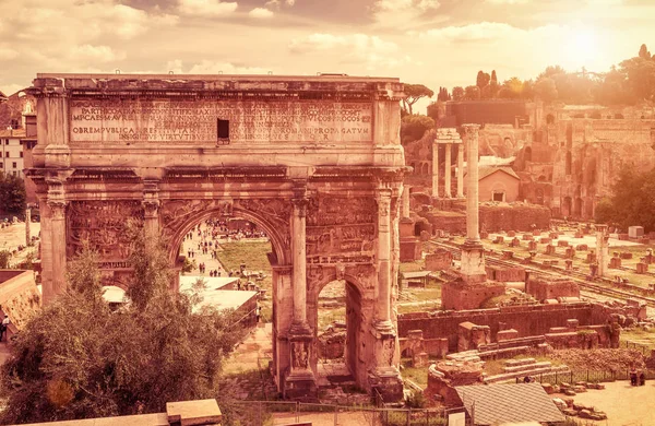 Arco de Sétimo Severo no Fórum Romano, Roma — Fotografia de Stock