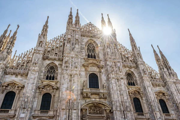 Ünlü Milan Katedrali veya Duomo, Milan, İtalya