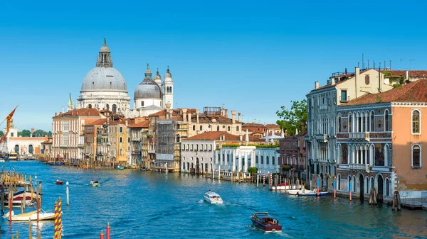 Gran canal en Venecia, Italia — Foto de Stock