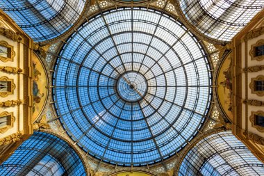 Milano 'daki Galleria Vittorio Emanuele II