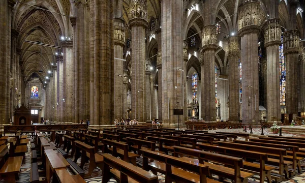 Interieur van de kathedraal van Milaan — Stockfoto
