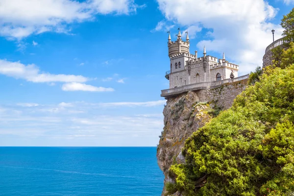 Kırlangıç yuva kaleye Karadeniz